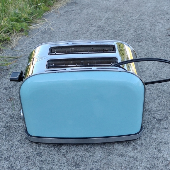 For Gigi,iFedio Blue Toaster - Picture 3 of 6